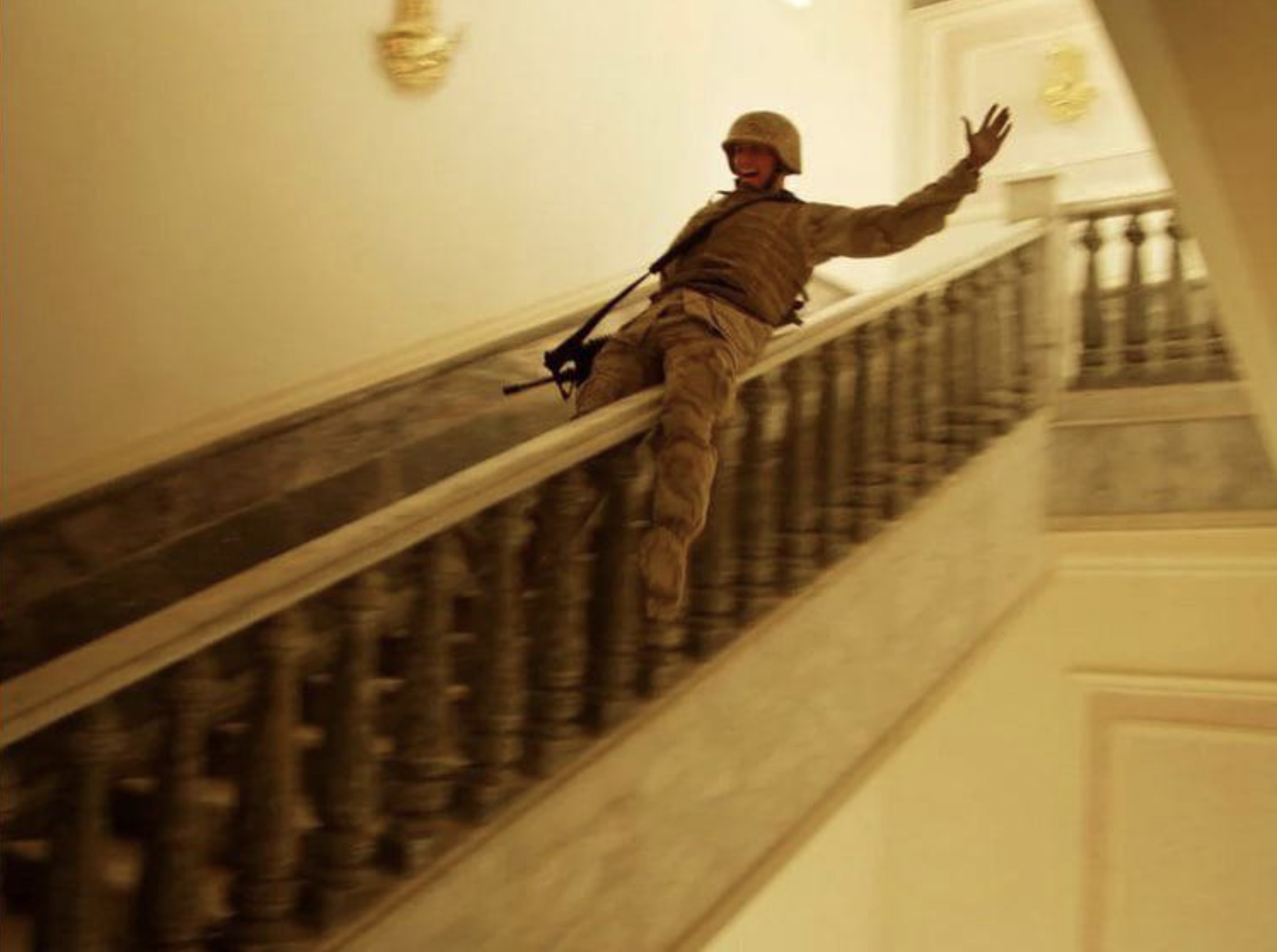 american soldiers in saddam's palace - 111